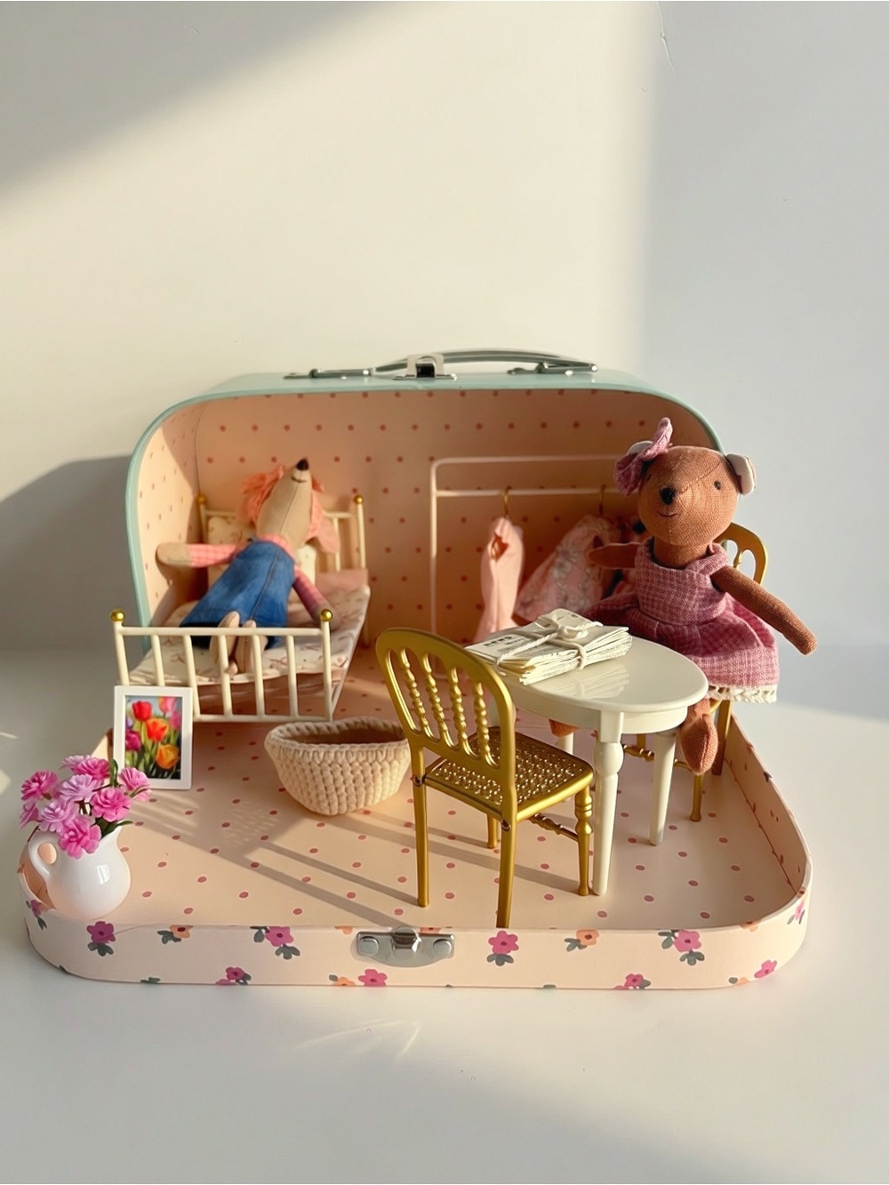 Miniature Travel suitcase Bedroom set